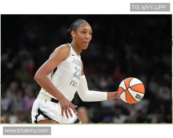 公平！🤣阿贾要求阿德巴约陪她训练时要打得像个女人