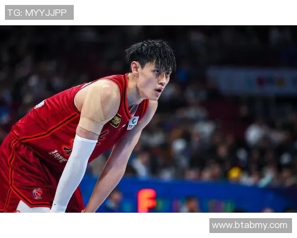 曾凡博和北京男篮续签三年B类合同 年薪理论上最多能达到550万 曾凡博和北京男篮续签三年B类合同 年薪理论上最多能达到550万