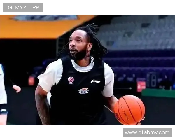 威尔斯13分＆新外援亨特表现一般，辽宁半场大比分落后