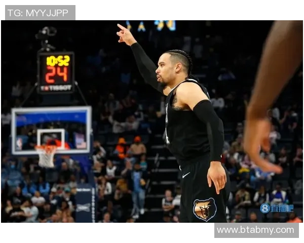 NBA官方：狄龙累计16次技术犯规，将自动禁赛一场